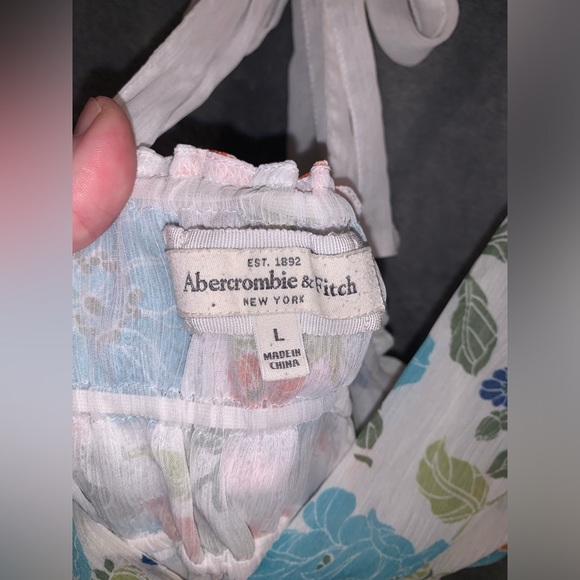 Abercrombie and Fitch New York, size large top - Picture 3 of 3